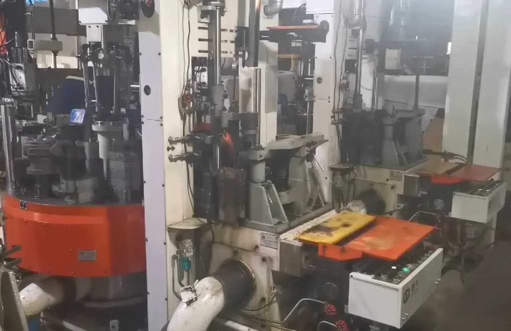 Glass packaging production equipment